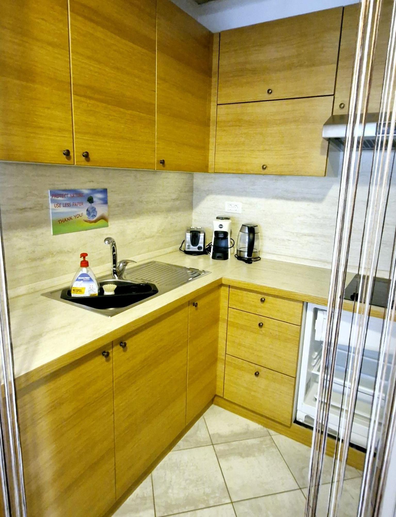 Guesthouse Idila Pod Nanosom Senozece Bagian luar foto