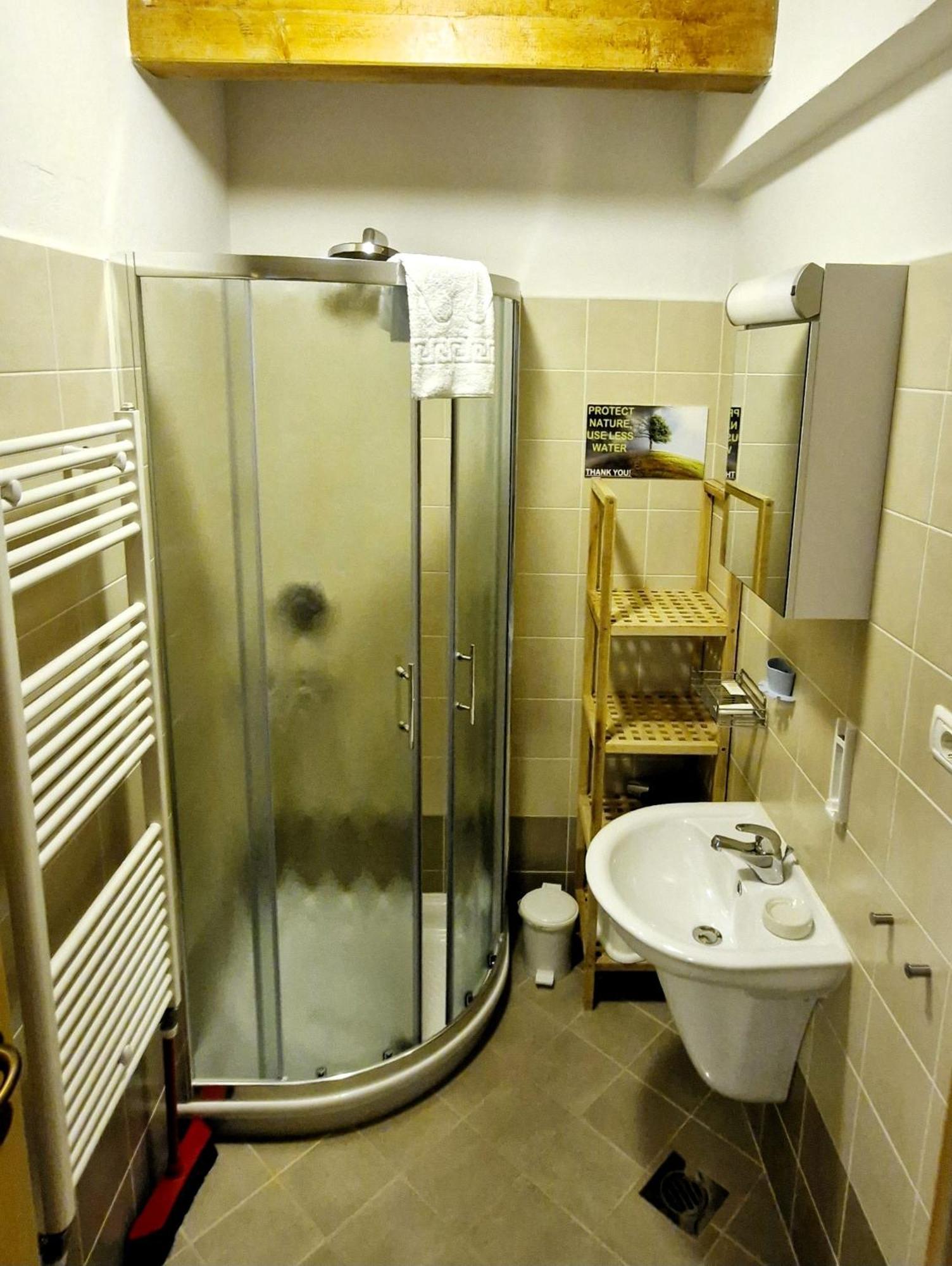 Guesthouse Idila Pod Nanosom Senozece Bagian luar foto