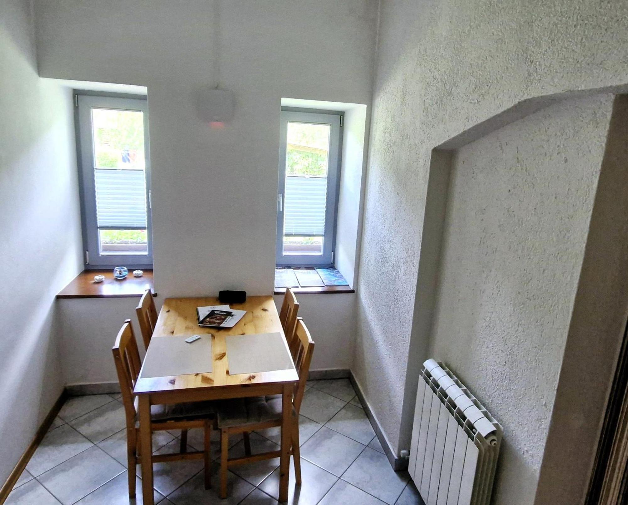 Guesthouse Idila Pod Nanosom Senozece Bagian luar foto