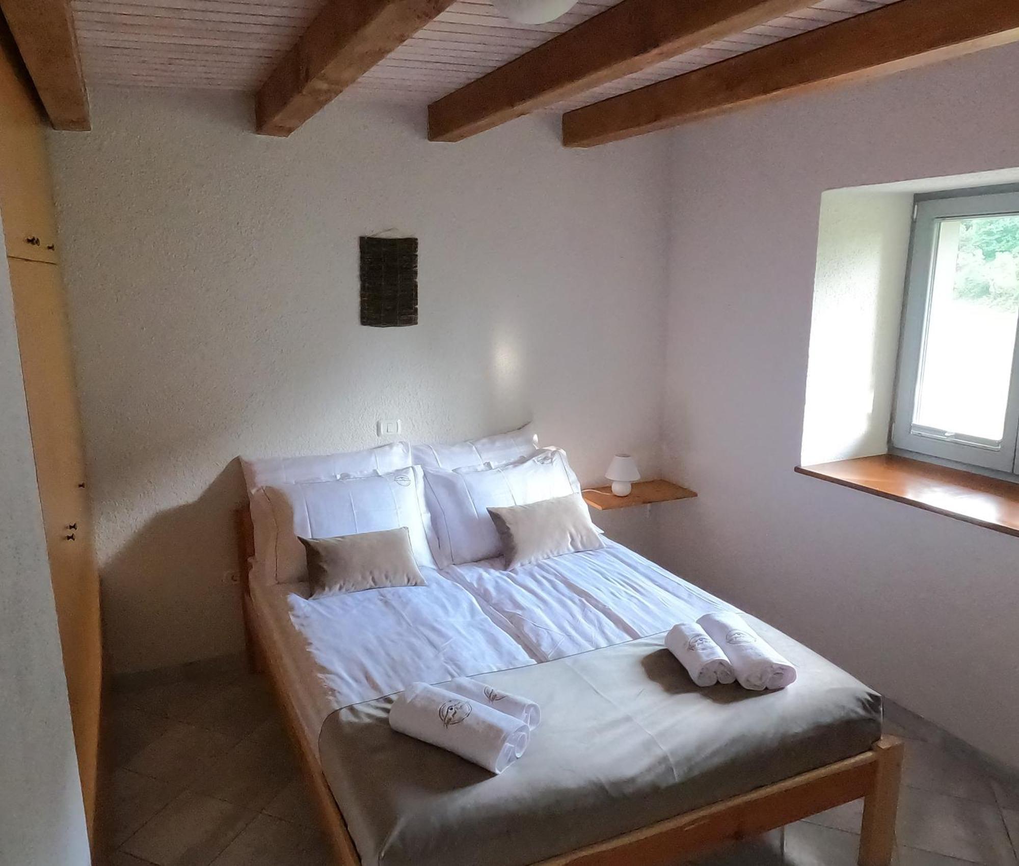 Guesthouse Idila Pod Nanosom Senozece Bagian luar foto