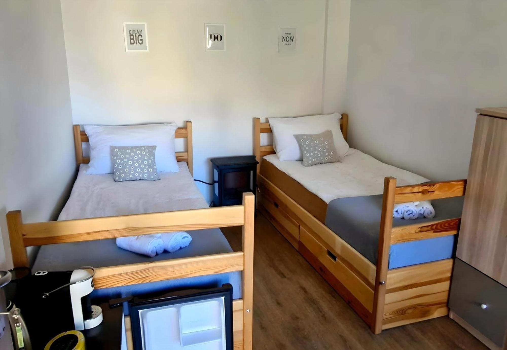 Guesthouse Idila Pod Nanosom Senozece Bagian luar foto